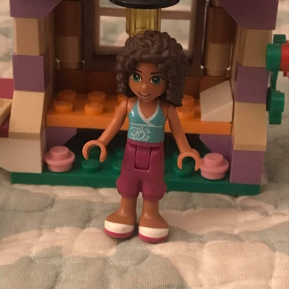 LEGO Friends 41031 Andrea's Mountain Hut Set Used - Picture 3 of 3